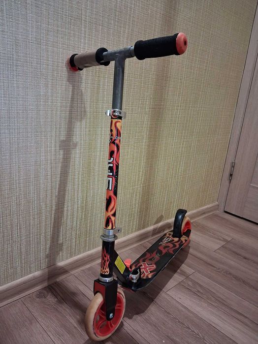 Самокат двоколісний