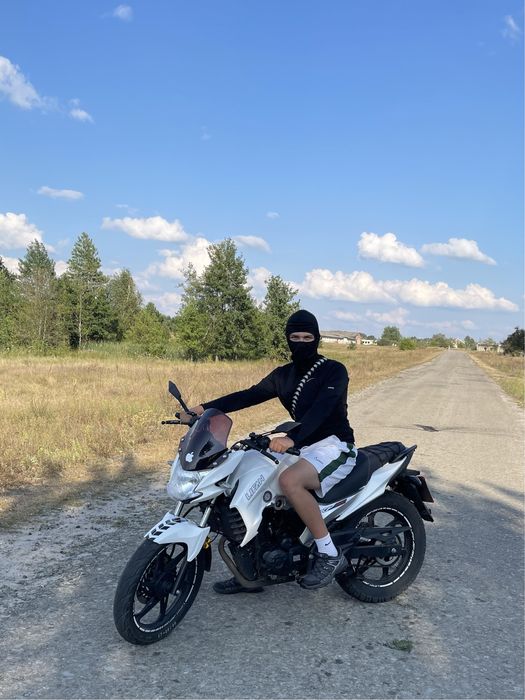 Продається ліфан кп200