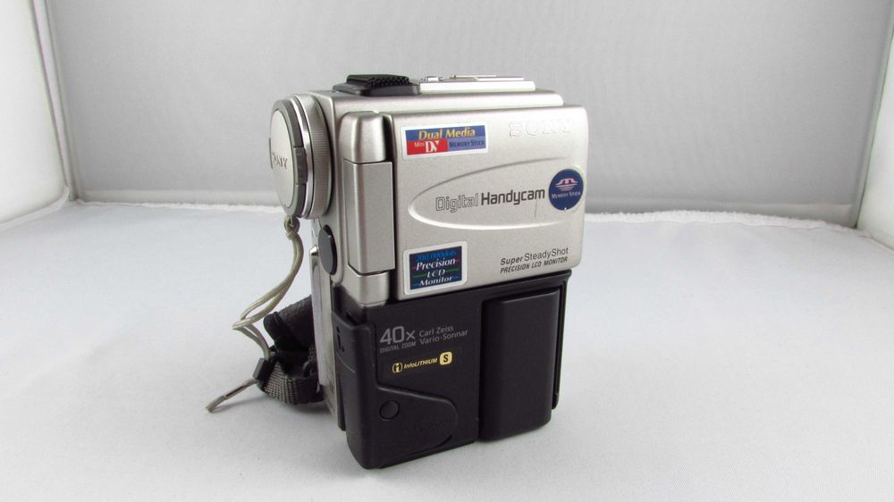 SONY - Mini DV DCR-PC3E Kamera cyfrowa