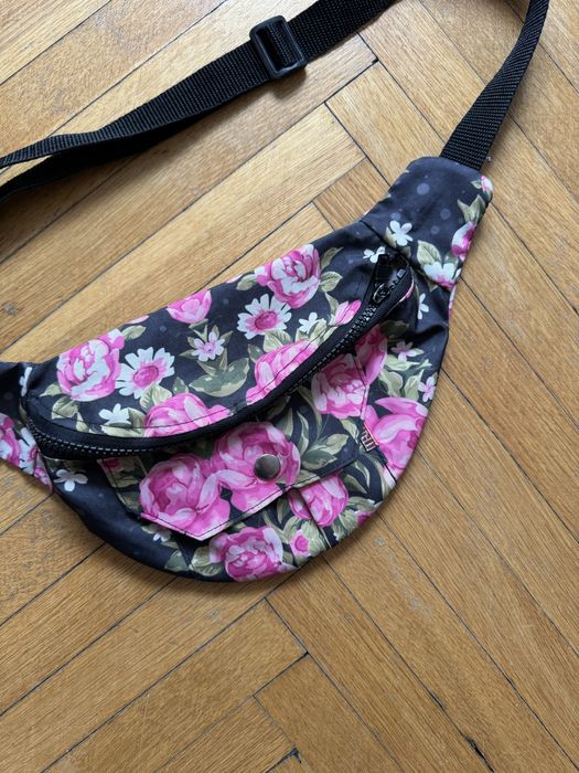 Nerka Mr. GUGU & Miss Go, czarna w róże