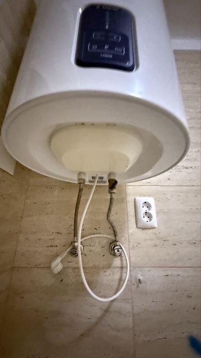 Termoacumulafor 100 Litros Ariston