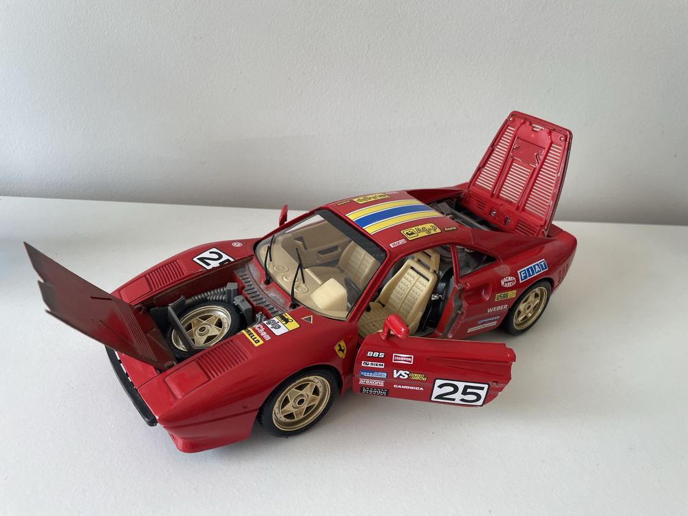 95. Model Ferrari 288 GTO 1:18 BBurago Burago