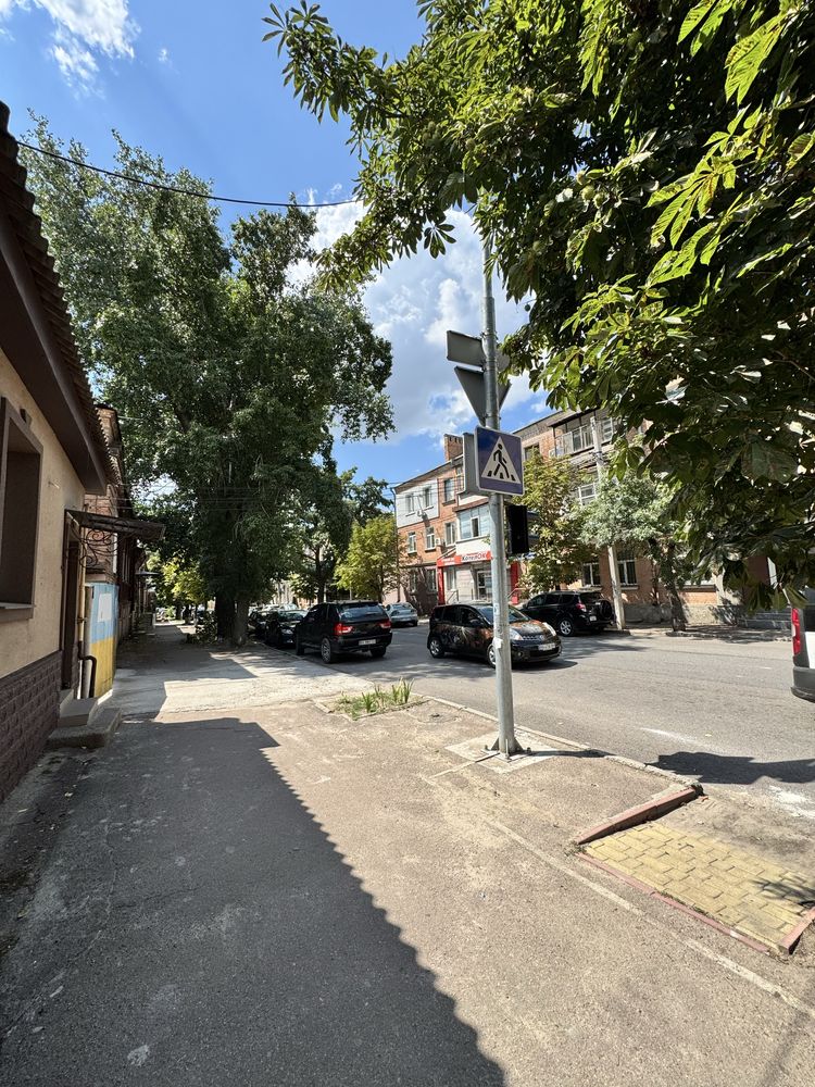 Здам комерційне приміщення, 430 кв.м. + 80 кв.м. підвал,в центрі міста