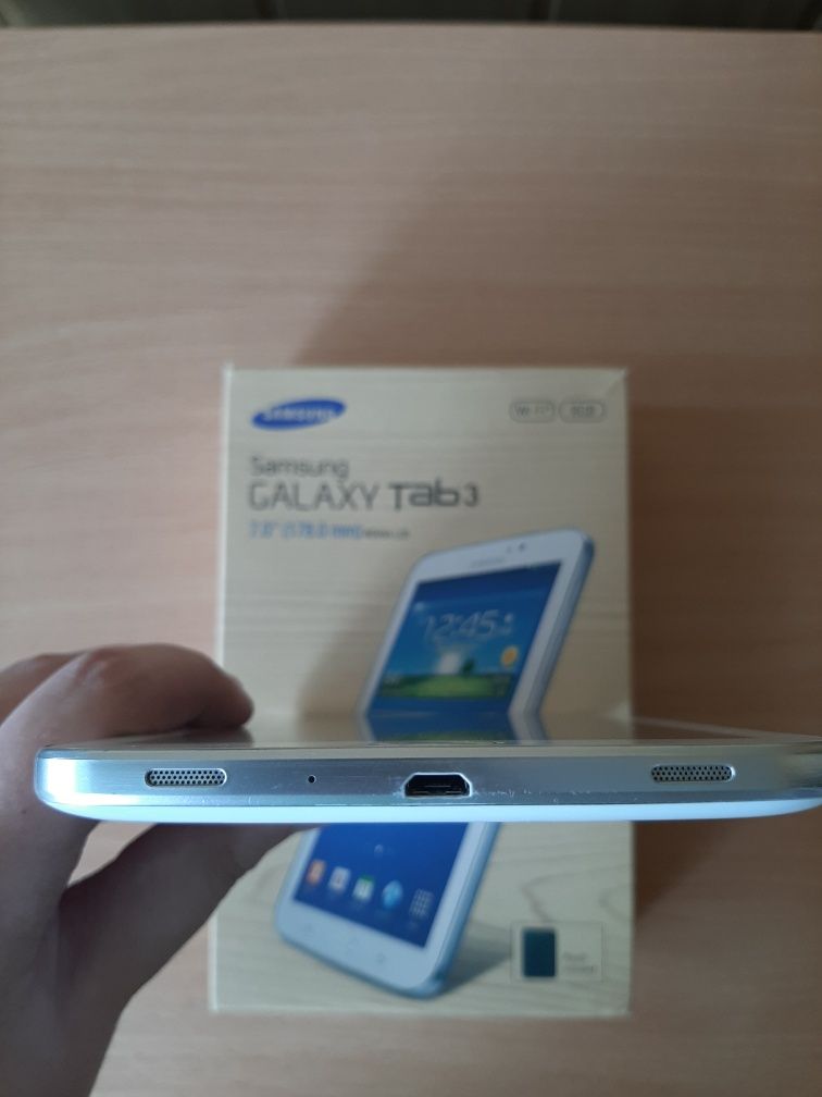 Samsung Galaxy Tab 3 (SM-T210R)