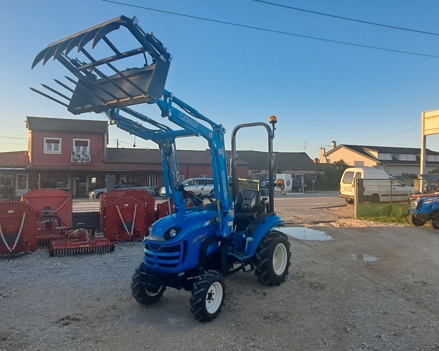 Tractor/Trator LS J27 c/carregador