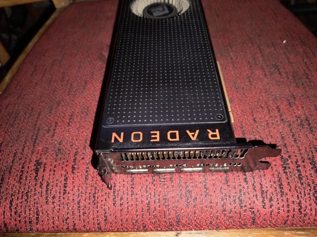 AMD Radeon RX Vega 56 8 ГБ 2048-бит