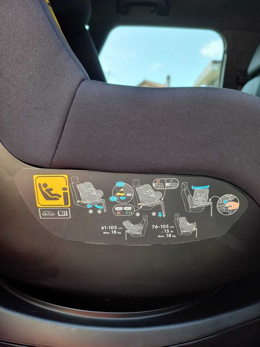 Cadeira-Auto Maxi-Cosi  MICA Eco i-Size Authentic Black