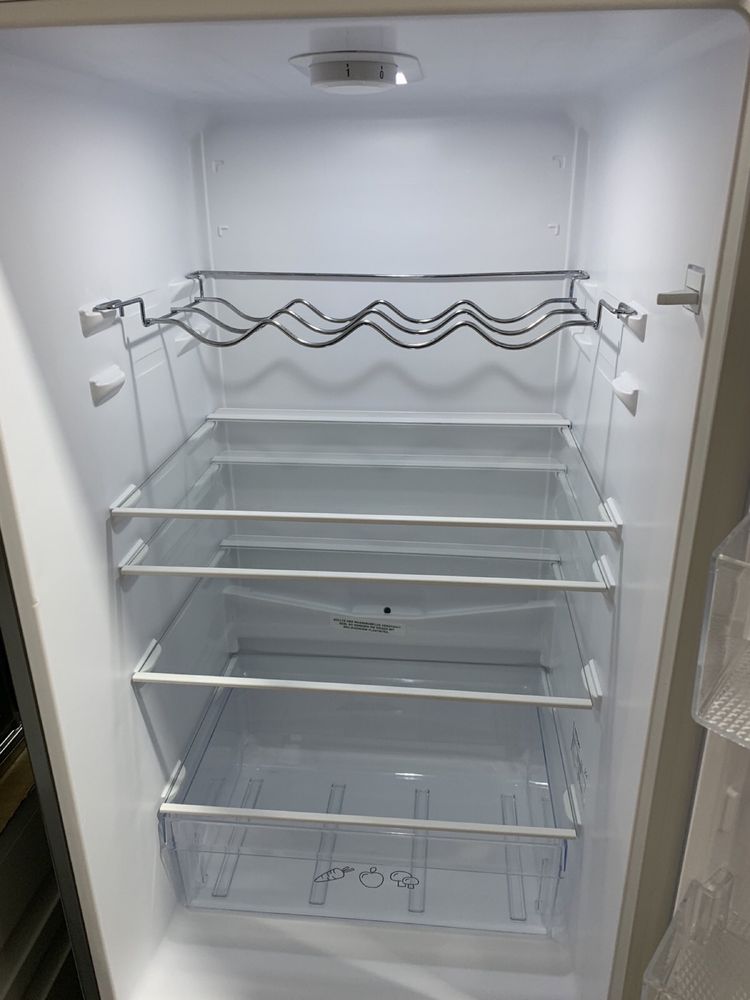 Холодильник ksk 74423
