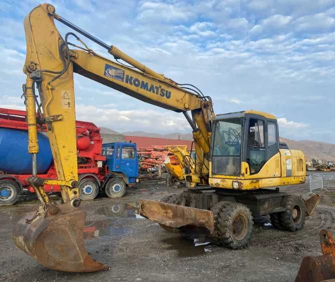 KOMATSU PW 180 PW 160 PW 130 Розборка Запчасти Бортова розподільник,