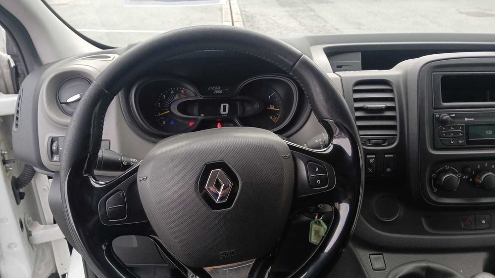 Renault Trafic Furgão L1H1 1.0T 1.6 dCi 120cv - IVA DEDUTÍVEL