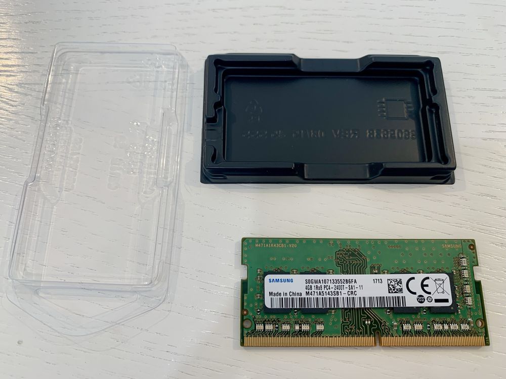 Pamięć RAM DDR4 Samsung M471A5143SB1-CRC 4GB do laptopa.