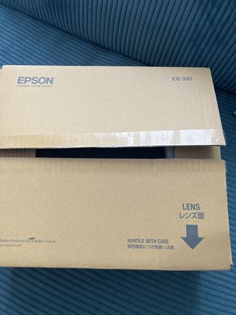 Projektor Epson Nowy!!!