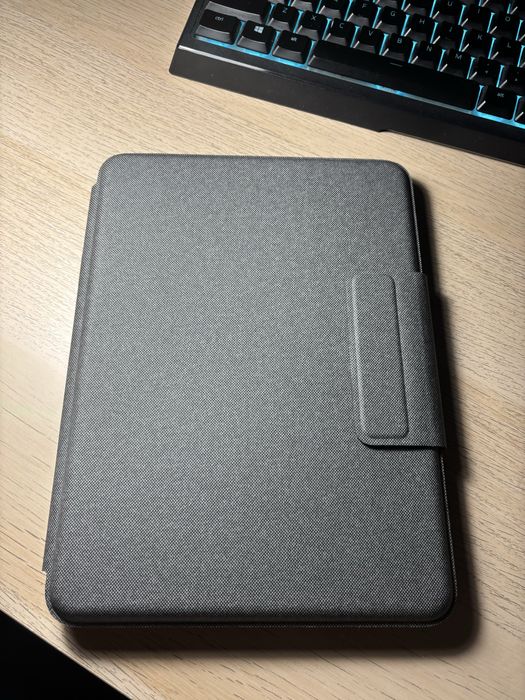 Logitech Folio Touch Ipad Air ( 4 i 5 generacja)