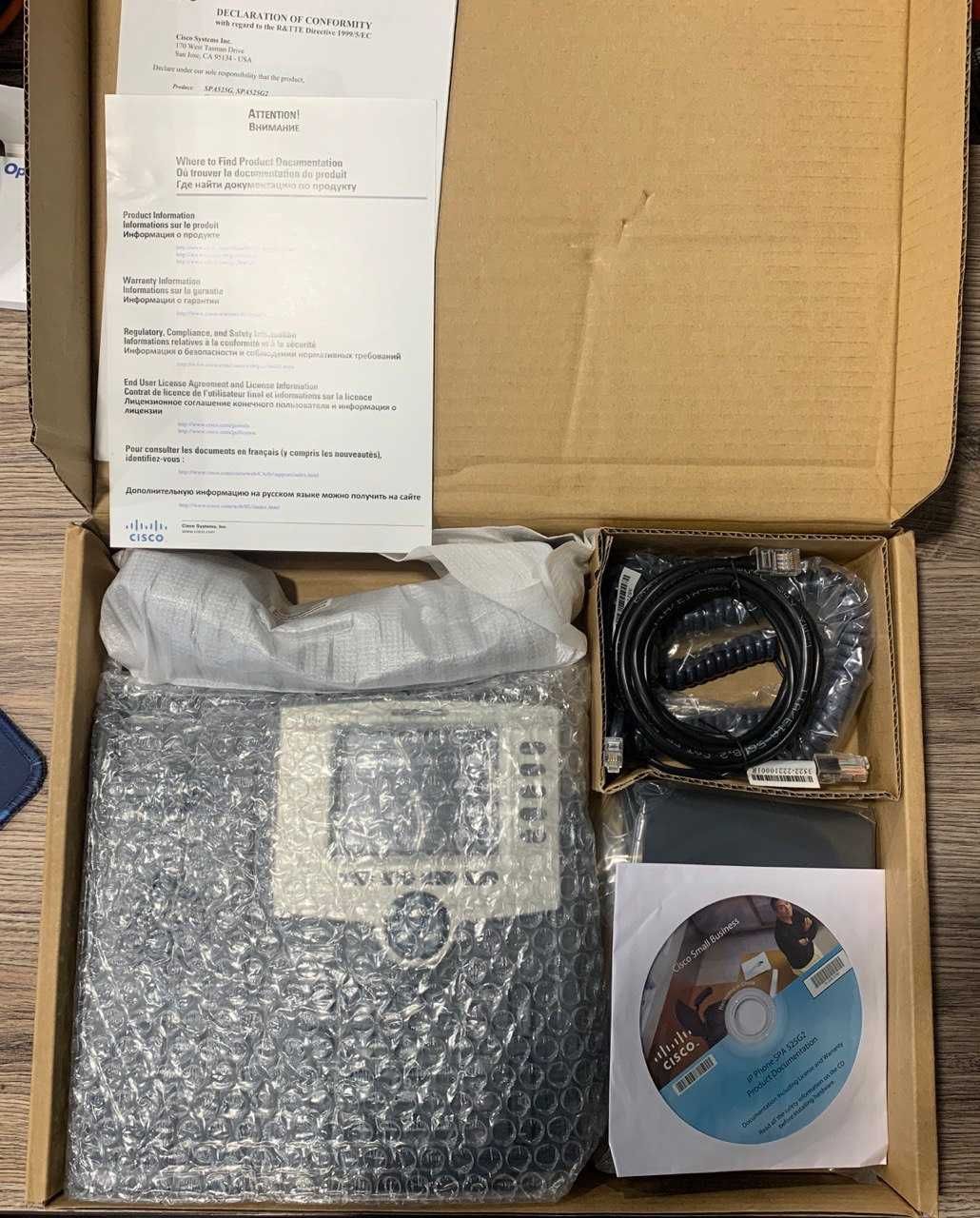 IP-телефон Cisco Small Business SPA 525G2