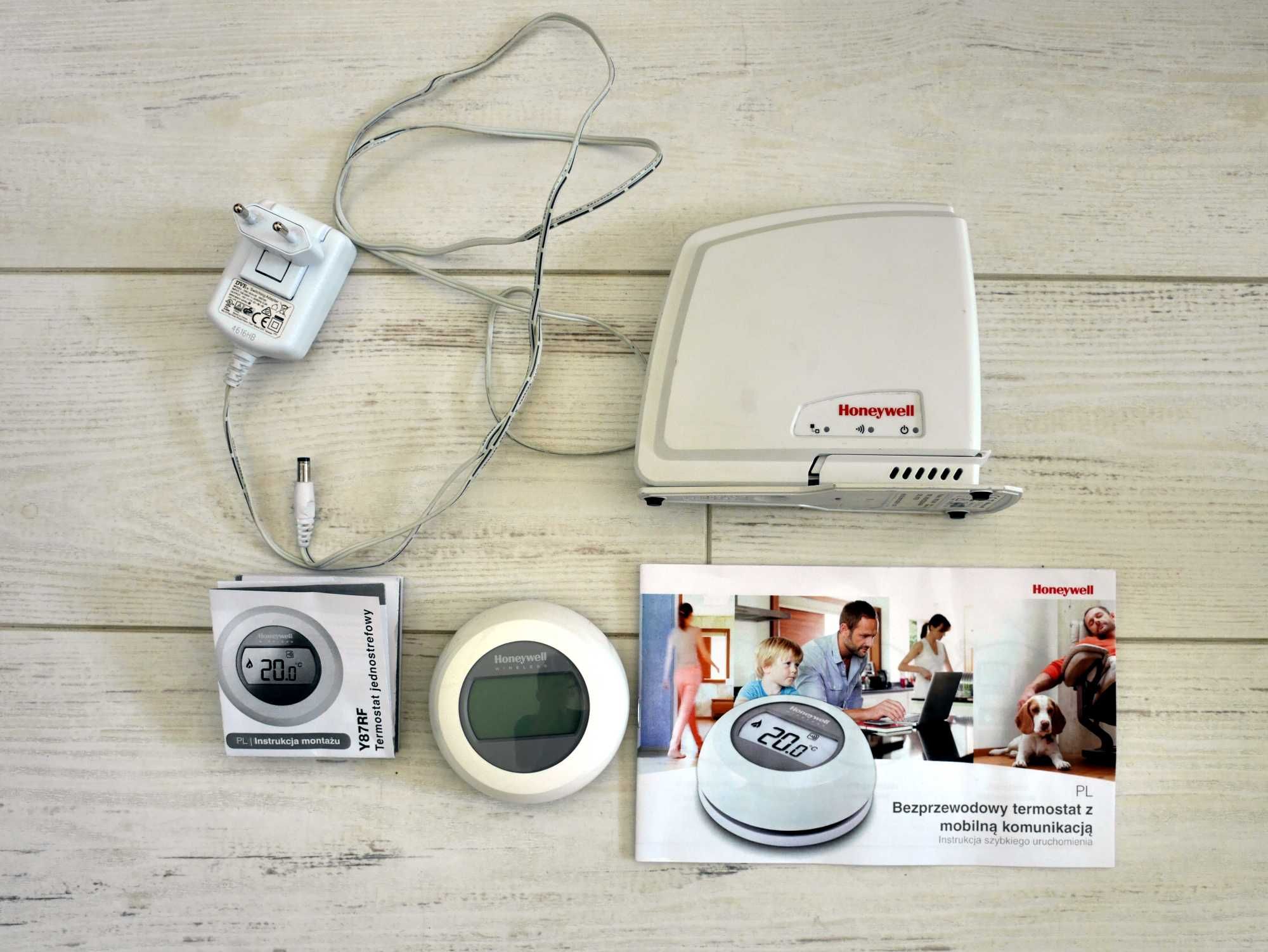 Termostat EVOHOME bezprzewodowy T87RF Honeywell + bramka RFG100