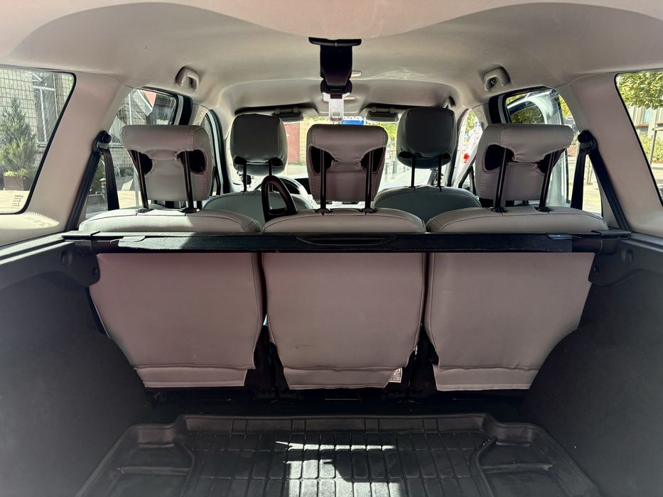 Renault Grand Scenic 2014  дизель 1.5 dCi  290 000 км 10 000 $