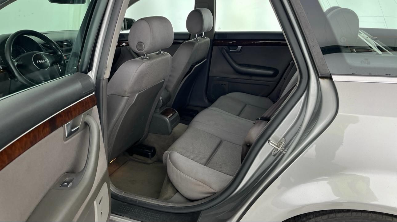 Audi A4 avant diesel 1.9 TDi 
(