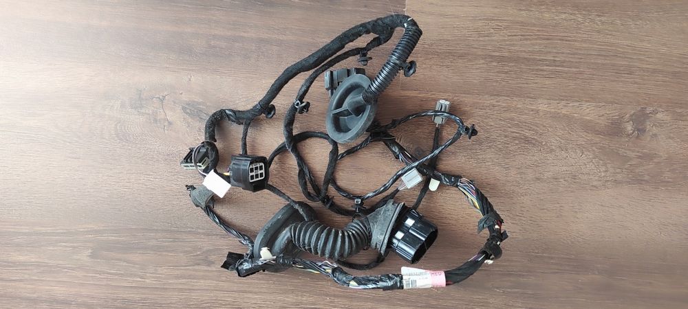 Продам деталі задньої дверк Ford Fusion 13-17 г