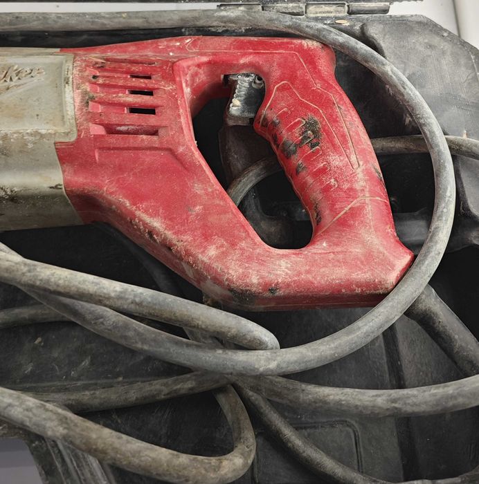 Piła szablasta elektryczna Milwaukee 1500 W