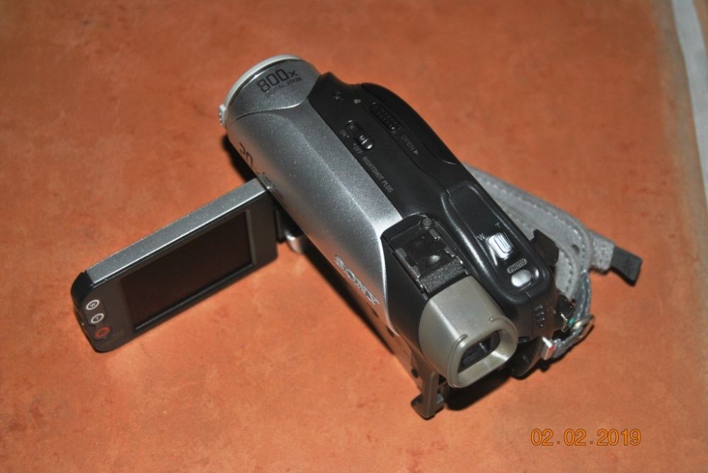 Máquina de filmar Sony Handycam DCR 92E (Lente Carl Zeiss)