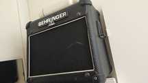 Amplificador Behringer