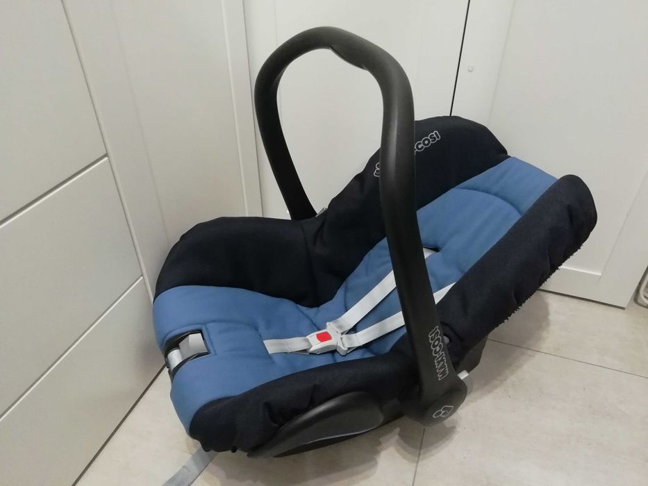 Fotelik samochodowy nosidełko Maxi Cosi 0-13 kg niebiesko-granatowy