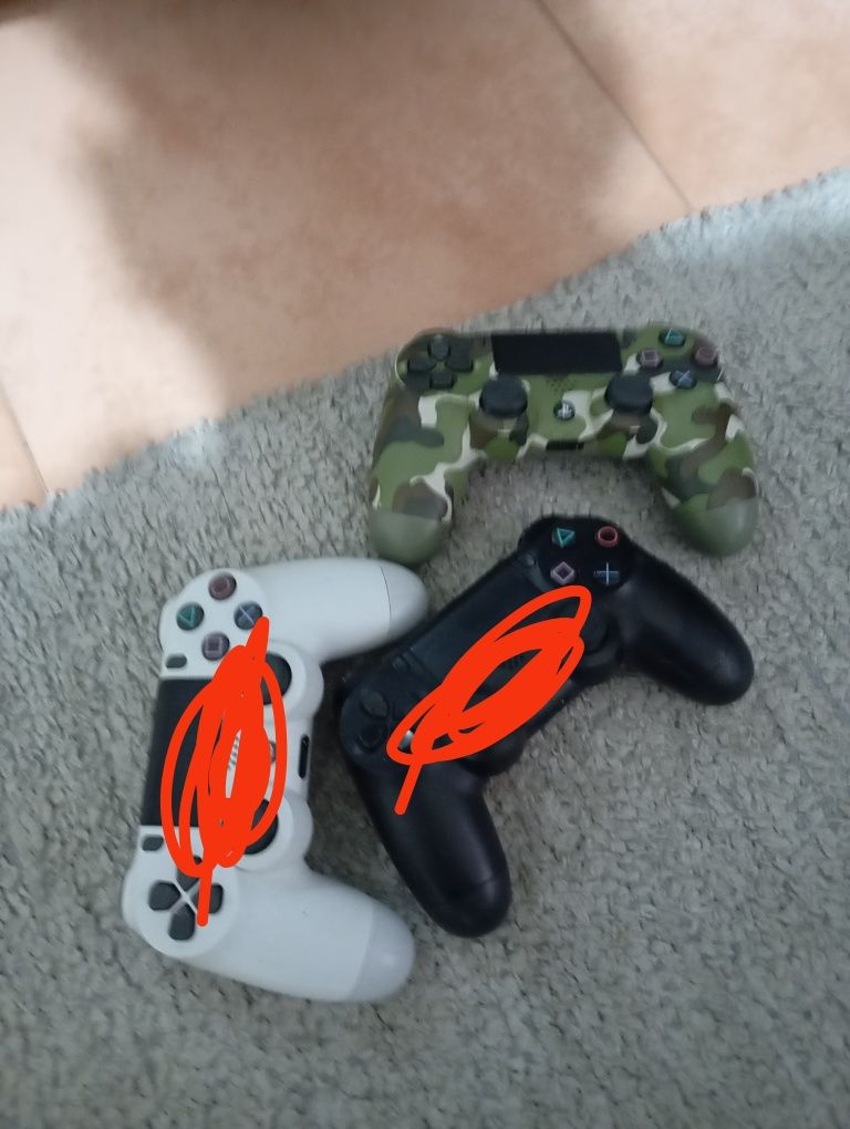 PS4 1TB + 1 COMANDO E DIVERSOS jogos