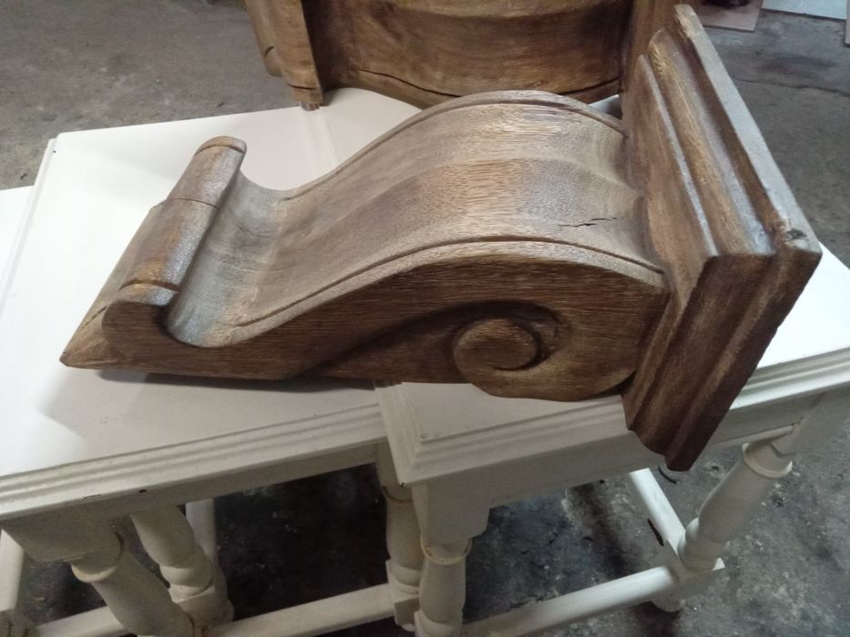 Pianhas em carvalho antigas