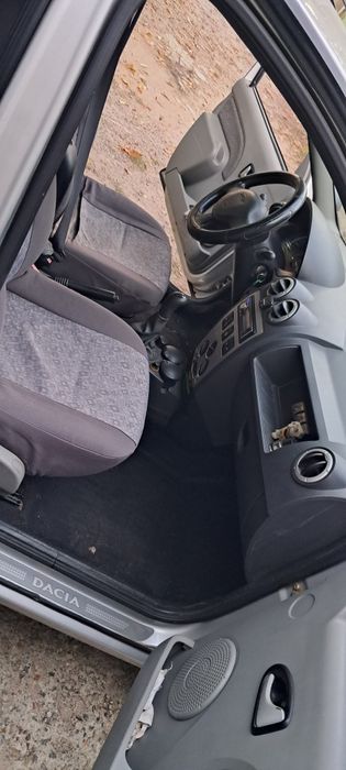 Dacia Logan 1,4 2006 року