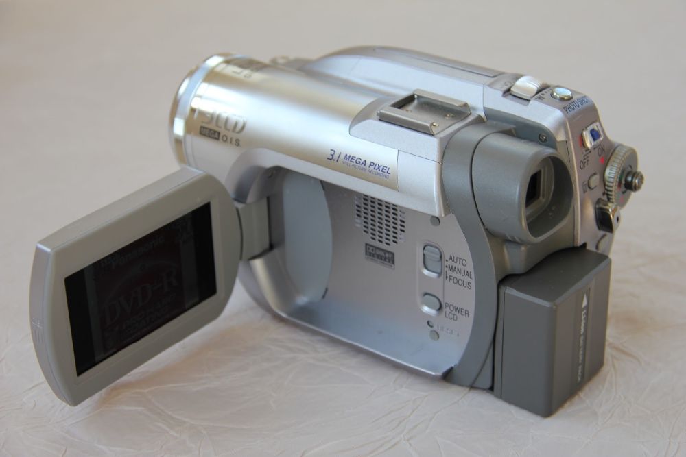 Відеокамера Panasonic VDR D-300 видеокамера