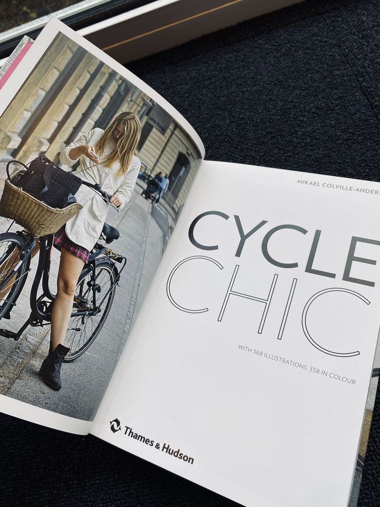 Thames & Hudson Cycle Chic. Mikael Colville-Andersen album
