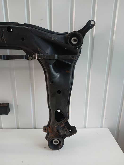 Sanki wózek kołyska silnika Audi A4 B7 2.0 TDI