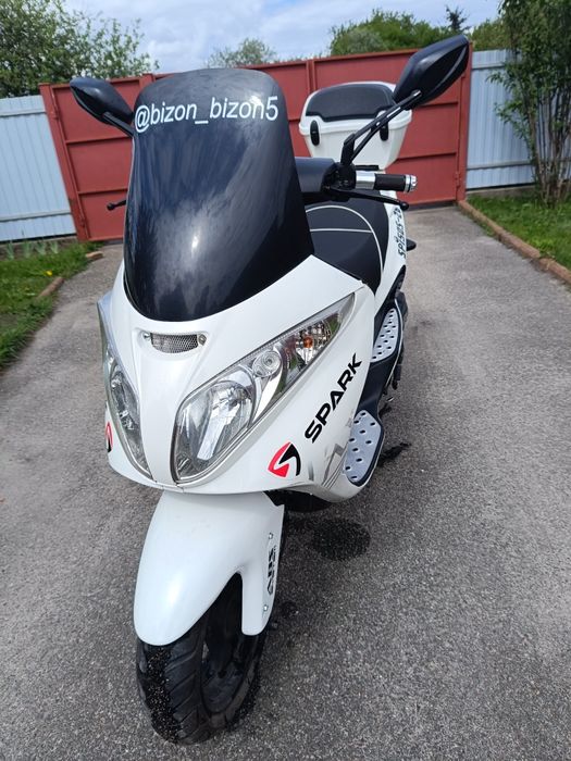 Продам скутер spark sp150s-28