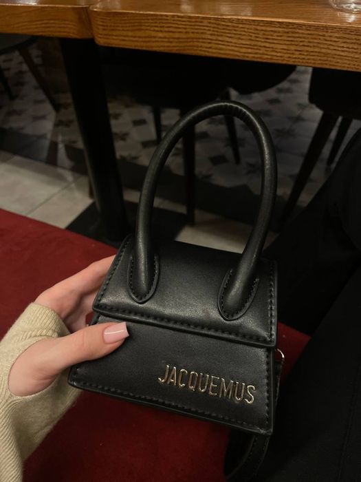 Сумка чорна jacqumus