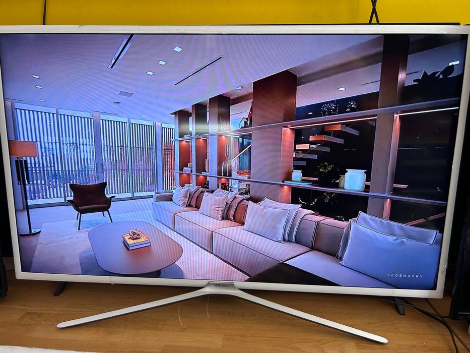 Білий Ультратонкий Телевізор 40” Samsung 40K5510, Smart TV, WiFi.