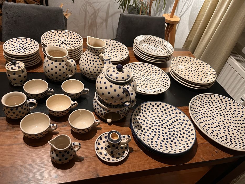 Ceramika Bolesławiec, talerze, filiżanki, dzbanki, zestaw