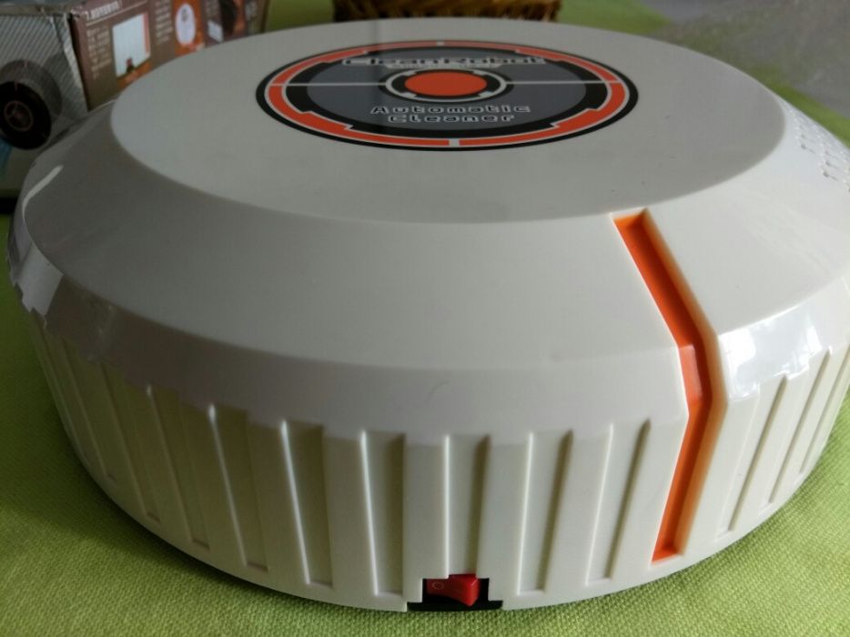 Robot aspirador novo