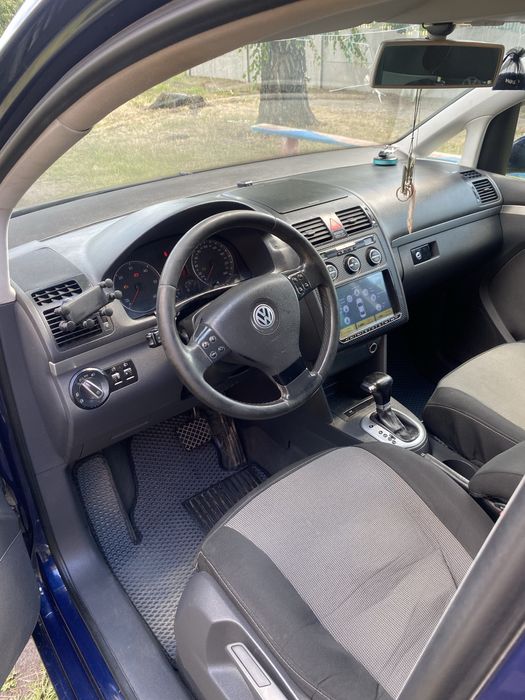 Продам Touran 7 місний 2.0 дизель з webasto.