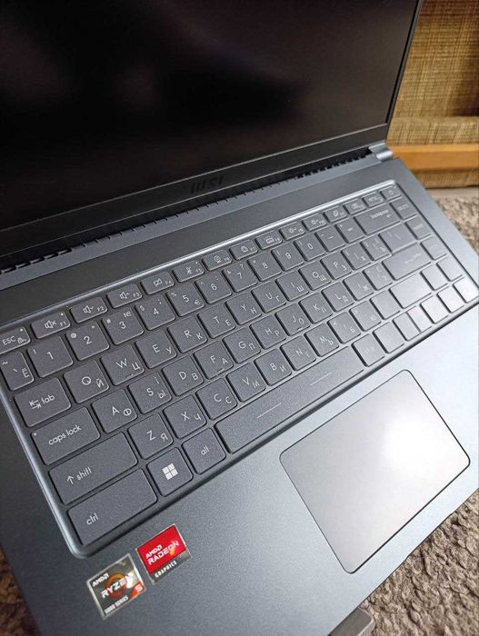 Ноутбук MSI Modern 15 A5M (A5M-246XRO)