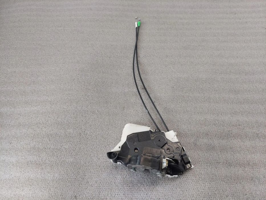 Fechadura / fecho porta frente direito TOYOTA Yaris (_P13_)
