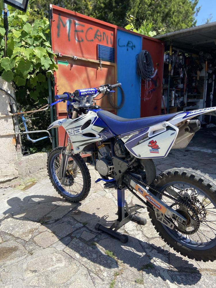 Yz85. Nao matriculada!