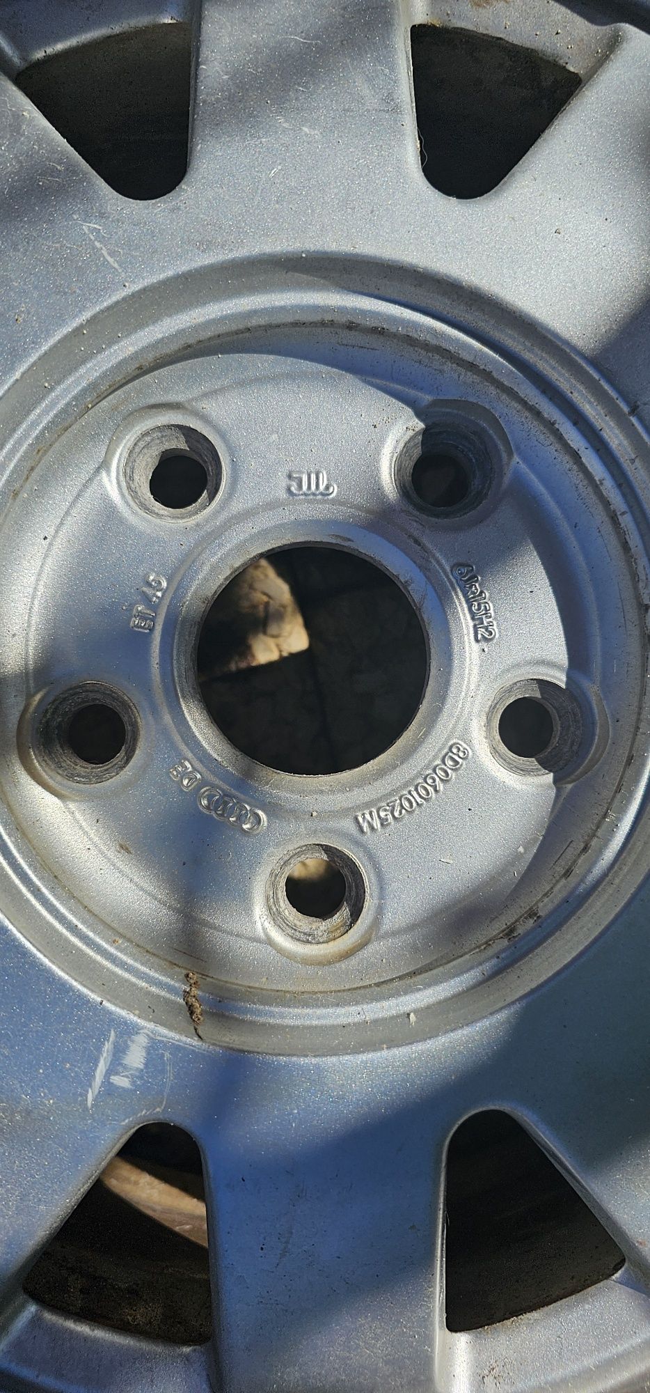 Pneu + jante 195/55 R15 Audi original