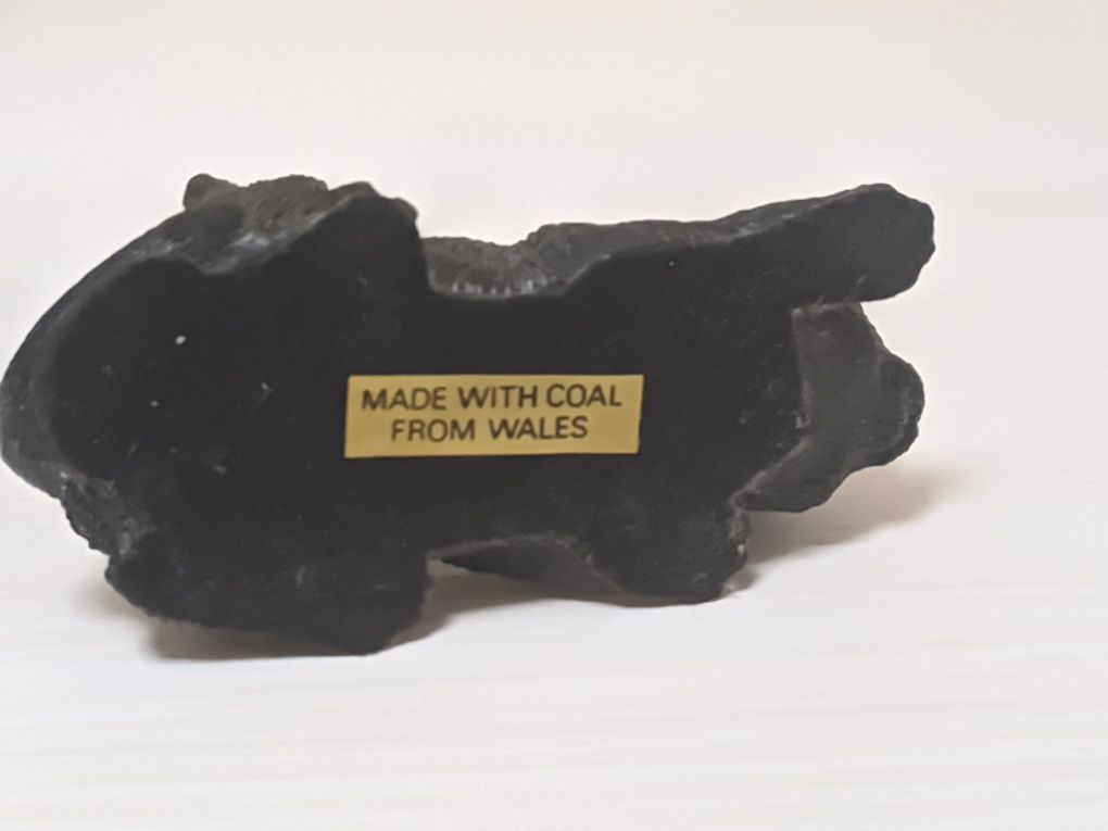 Коллекционная фигурка статуэтка Кошка из угля Coal from Wales