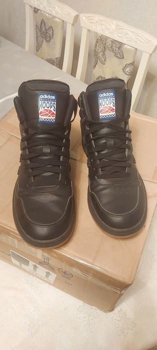 Кросівки ADIDAS Hoops чорні