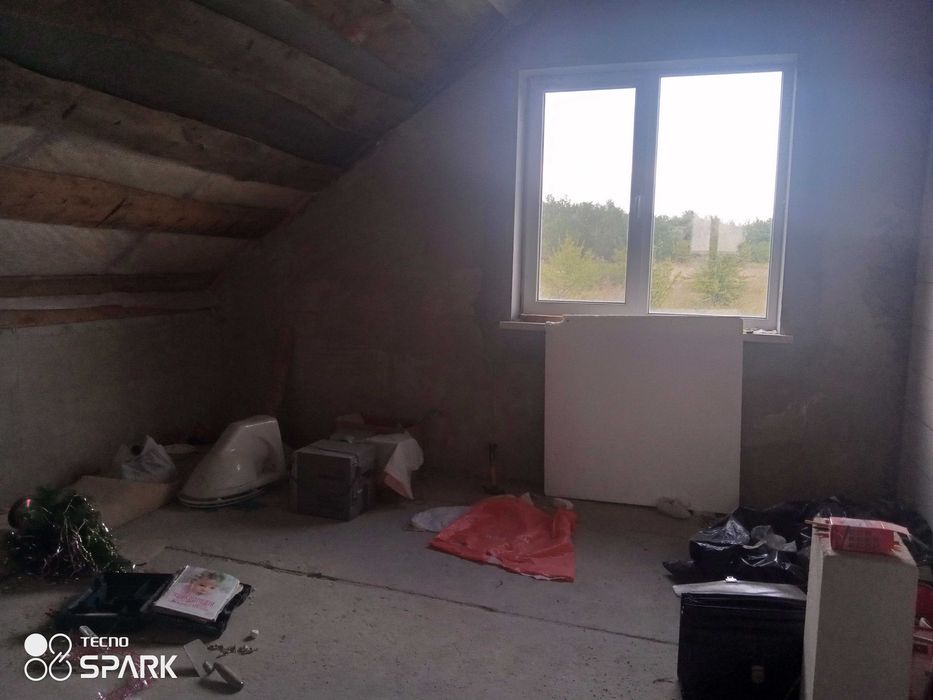 Продаю коттедж современной постройки гМерефа тихий центр р-н ЦРБ