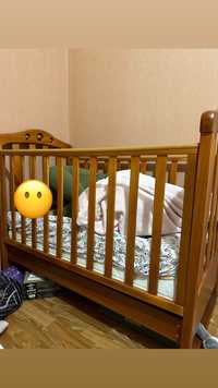 Дитяче ліжко з матрацом