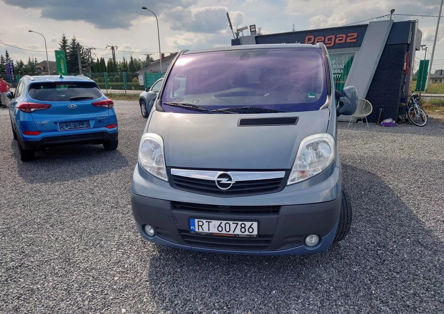 Opel vivaro 2012