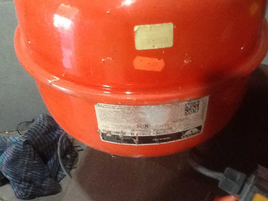 БАЧКИ  расширительные