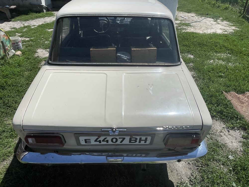 Продам ваз 2103 находу