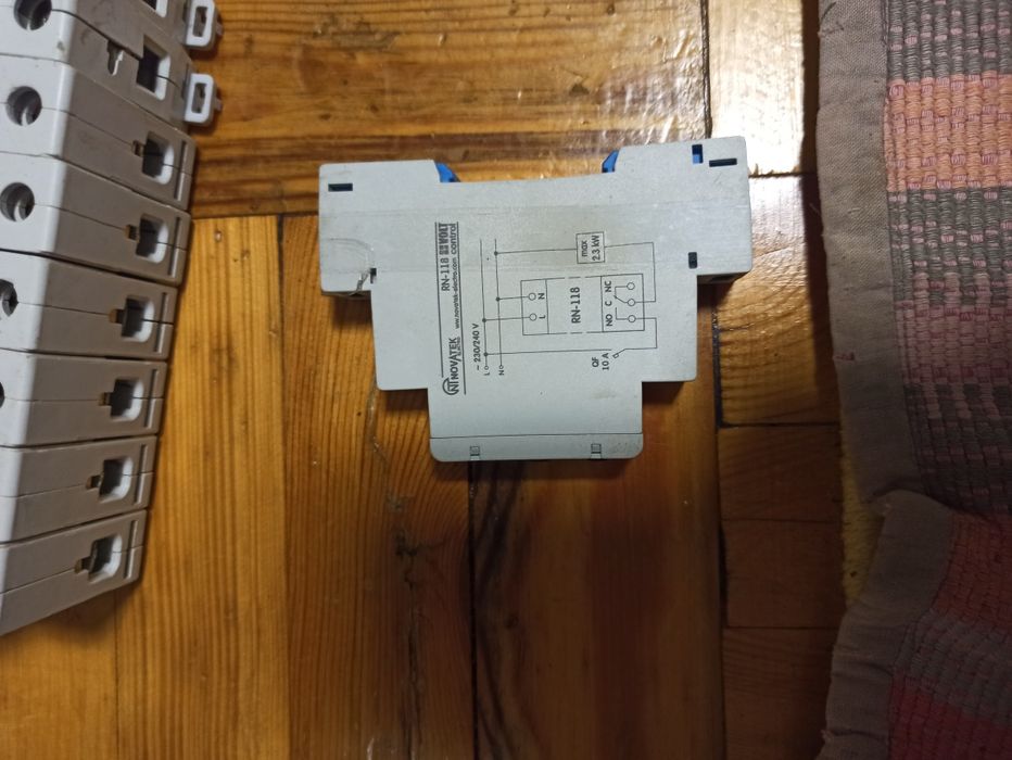 Реле времени IEK